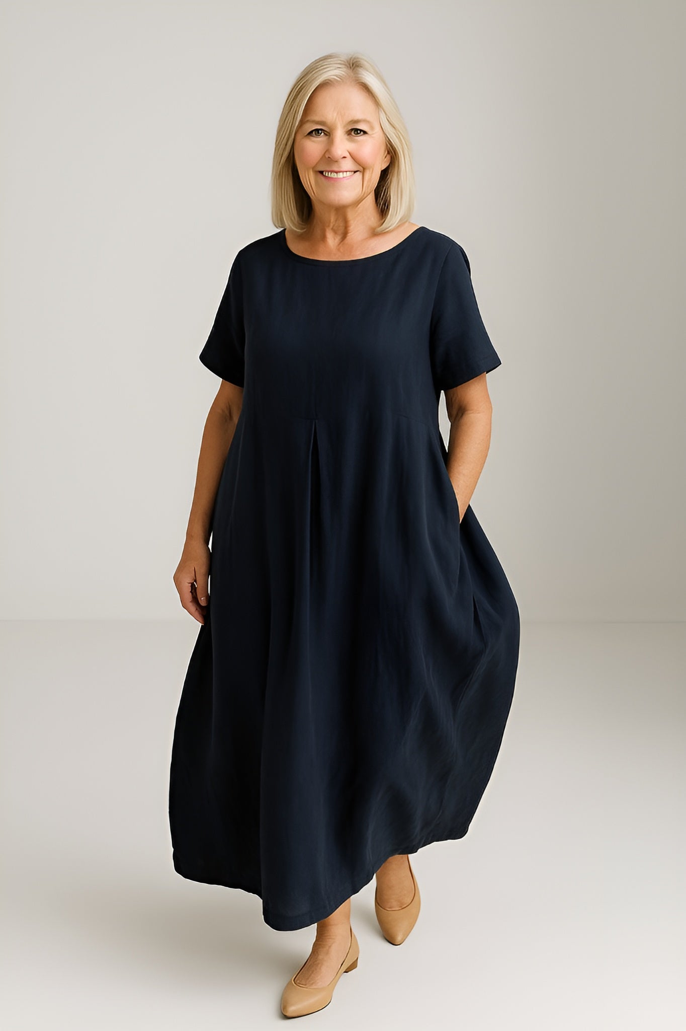 Afa™ | Flattering Maxi Dress with Pockets
