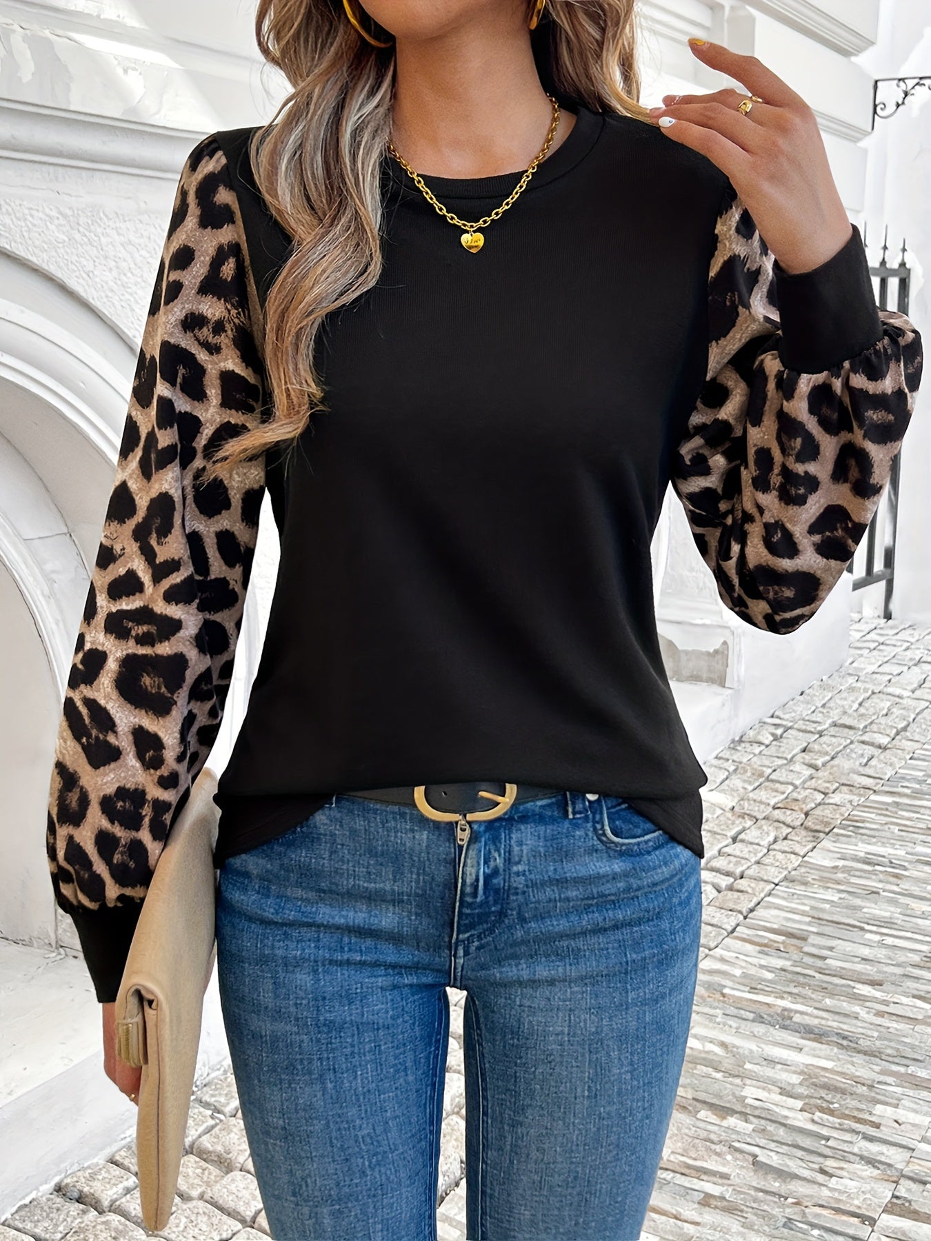 Venna™ | Flattering Leopard Top