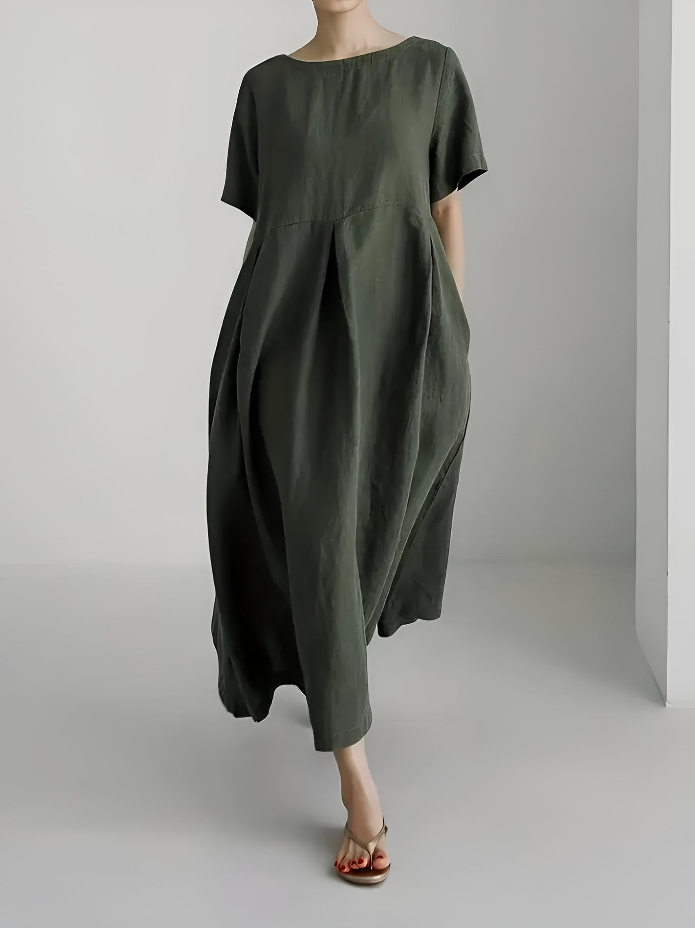 Afa™ | Flattering Maxi Dress with Pockets