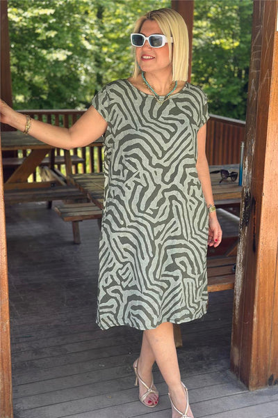 Solene™ | Flattering Zebra Dress
